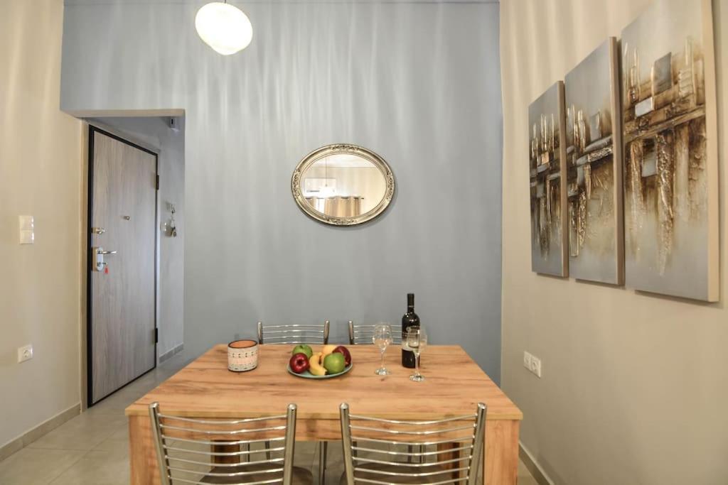 Central Apartment *